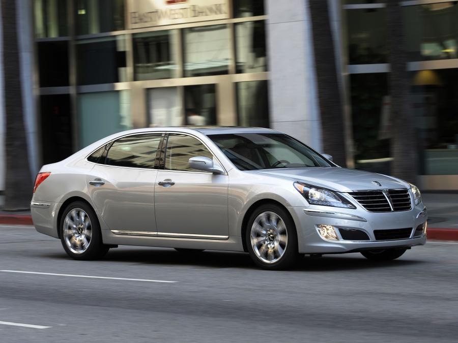  Hyundai Equus 2010 года  (US) (фото 43 из 68)